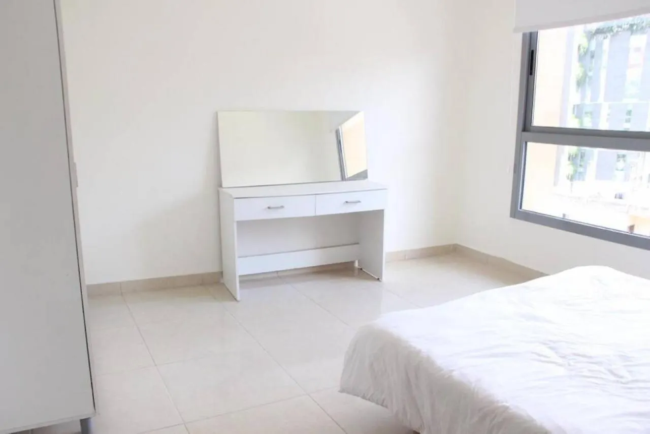 Апартаменты Modern 3Br Apt Next To Hotel Dieu Бейрут Ливан