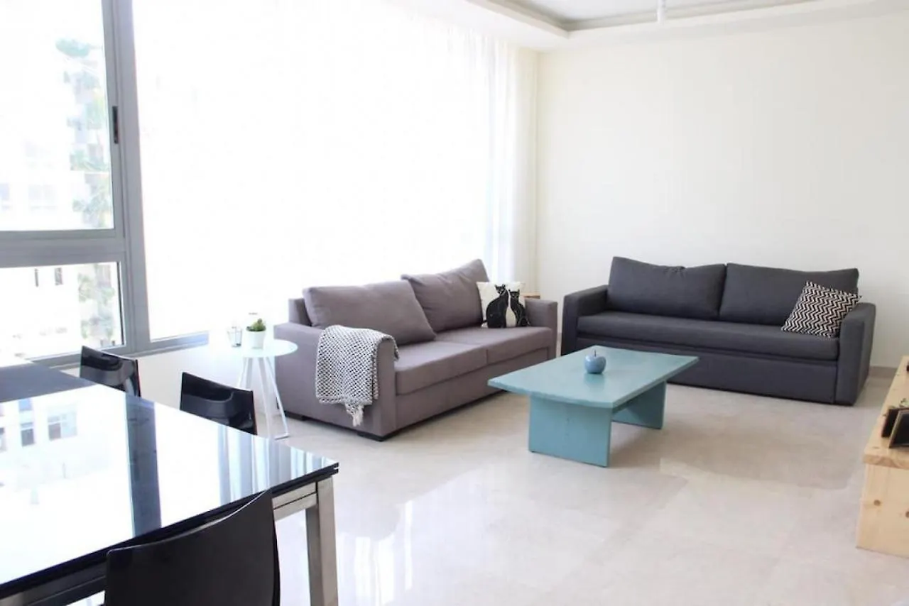 Modern 3Br Apt Next To Hotel Dieu Бейрут